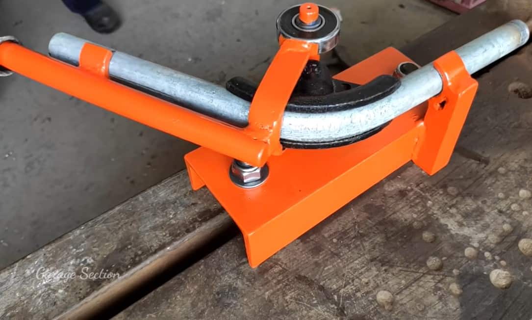 DIY Pipe Bender using Steel and Bearings