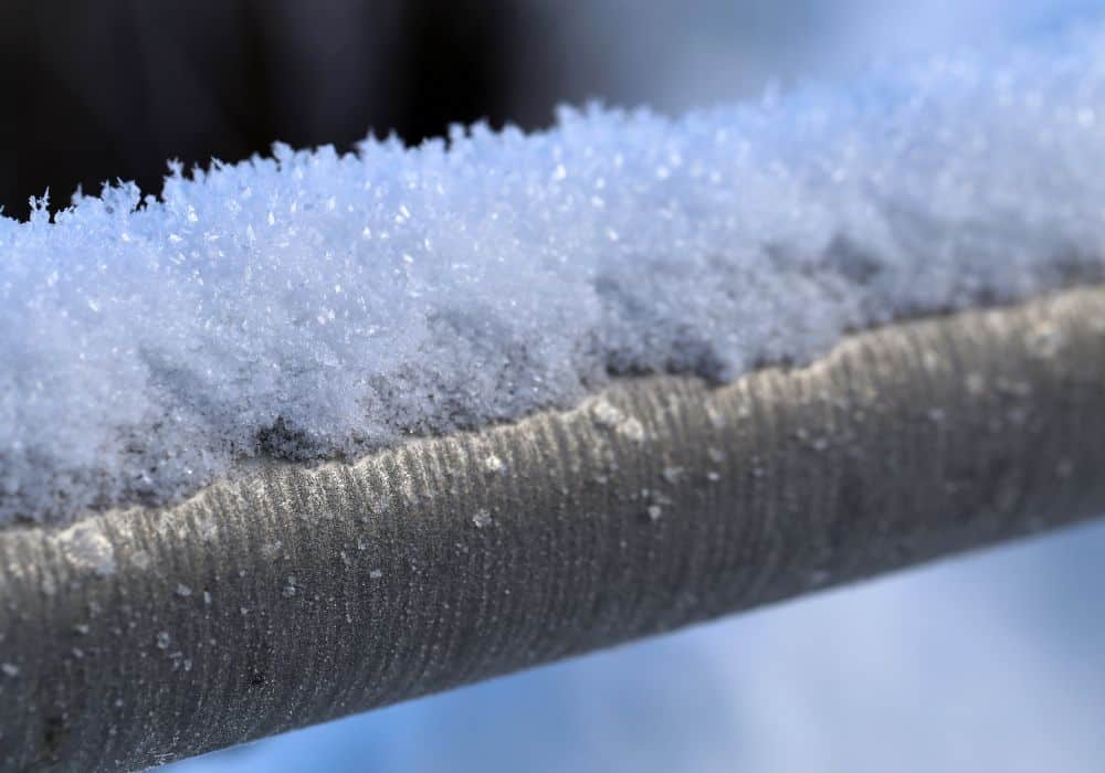 How to prevent pipe freeze in home
