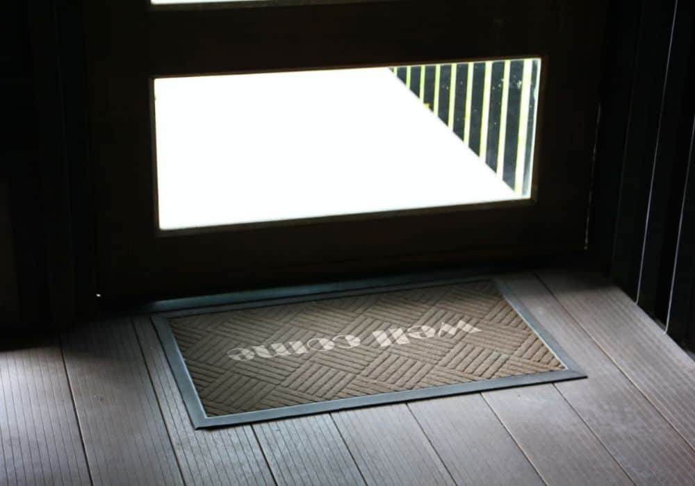 What-Is-the-Ideal-Standard-Doormat-Size-to-Choose
